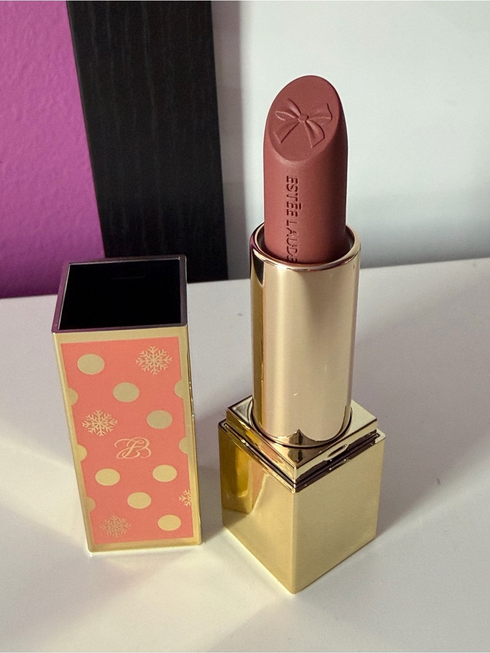 Estee Lauder Satin Lipstick in Dusty Rose